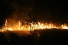Междусъседски спор завърши с изгоряла ферма 11_1415953414