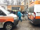 Линейки изнесоха припаднала жена от погребението на Янакиева 01_1422369313