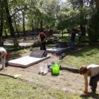 Почистиха паметници в Радомир 05_1431152864