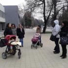 Малко майки протетираха днес в Перник 12_1449760809