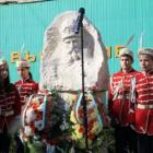 Радомирци отпразнуваха 3 март с огромен трибагреник 03_1457168319