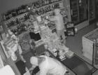 Обраха магазин в Радомир за 6 минути, заглушили СОТ 03_1457512111