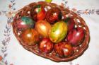 Жените от ГЕРБ-Перник раздадоха  козунаци и боядисани яйца 05_1462112976