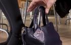 Неизвестен мъж издърпа дамската чанта от ръцете на жена 08_1503502842