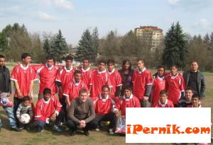Караманица шампион в ромски футболен турнир в Перник