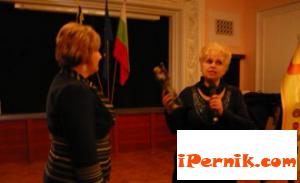 83 зъболекари подписаха индивидуалните си договори с касата сн.pernik24.bg
