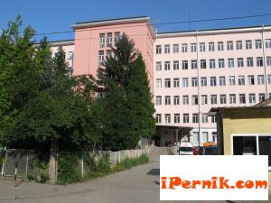650 бебета са се родили в пернишката болница миналата година 03_1363029397