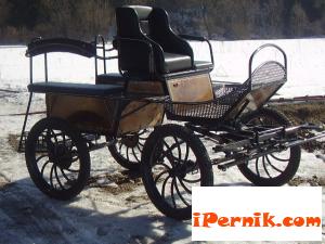 Парад на брички в Перник 06_1372442366