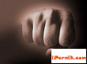 Момче изби зъб на свой познат при побой 07_1374664831