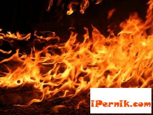Дървено заведение е изгоряло в Радомир 06_1402307827