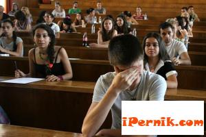 Момиче от Перник написа "Децата не вярват в чудеса и приказки" на изпита по български език и литература 06_1403767793