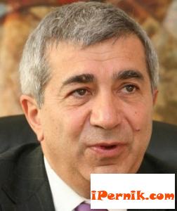 Само България дава за издръжка на един бежанец много повече от пенсията на свой гражданин с 35 години стаж? 06_1403792992