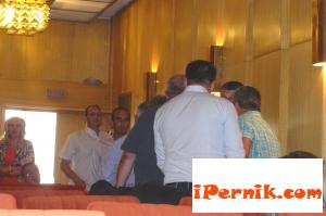 Съветничка от БСП смъмри съветниците от Перник 07_1405838517