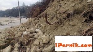 Промениха предназначението на терени, заради укрепване на свлачище 07_1406290119