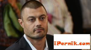 Николай Бареков остана без перничани в "България без цензура" 08_1407125022