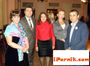Предпазват детските зъби от кариес в Перник 10_1412321692