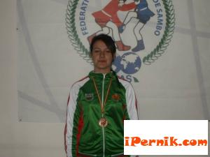 Перничанка представя България на световното по самбо в Сеул 10_1412766091