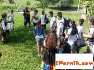 Деца станаха "Приемни внучета" 10_1414499939