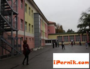 Отправиха предупреждение на директорката на IV помощно училище 10_1414748804