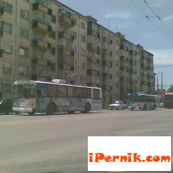 Повредиха лек автомобил в Перник 11_1415355970