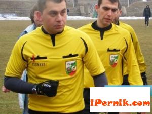 Съдии от Перник свирят на юношите 11_1415376114