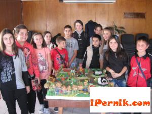 Младежкият клуб в Мошино подкрепя екопразник 11_1416378497