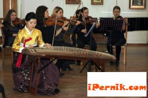 Корейци свириха в КО “Орфей” 11_1416487220