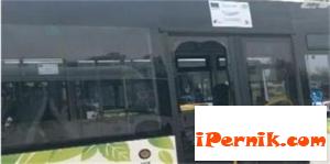 Майка спря автобус с дъщеря й 11_1416907761