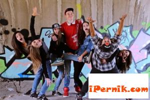 DA Clique пусна ново видео  06_1433138635