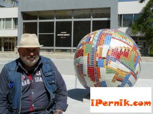 Керамик украсява фонтаните пред общината 06_1433268387