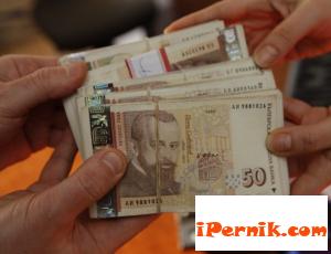 Върнали са данъка на една трета от хората с минимална заплата 06_1433421915