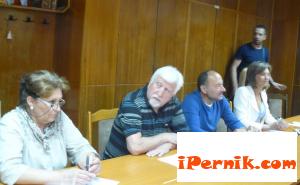 Ще правят референдум за закриването на кметствта в Изток, Църква, Калкас и Бела вода 06_1433828026