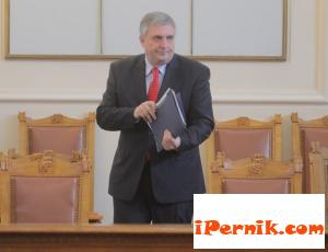 Около 70% от бизнеса търси хора със средно специално или средно образование 06_1435568728