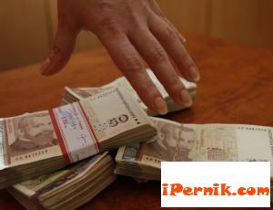 Предлагат фирмите да имат достъп до кредитните ни досиета 06_1435570155