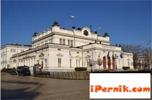 Малолетните и непълнолетните майки вече ще получават памперси и храни вместо пари 07_1436952411
