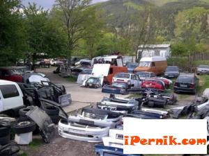 Полицията проверява автоджамбазите в Перник 07_1438179844