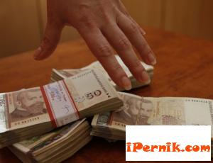 Задлъжняваме все повече 07_1438267616