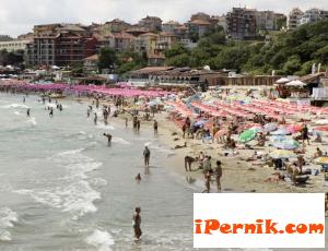 По-малко туристи почиват в хотелите ни 08_1439360585