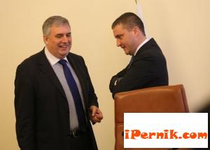 Безработицата у нас пада 09_1441350364