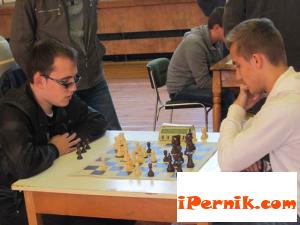 Пернишки шахматист поведе в международен турнир 09_1441793941