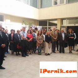 Изложиха картини в областната администрация 09_1443182434
