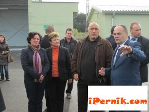 Бойко Борисов инспектира депото за отпадъци в Перник вчера 10_1444632451