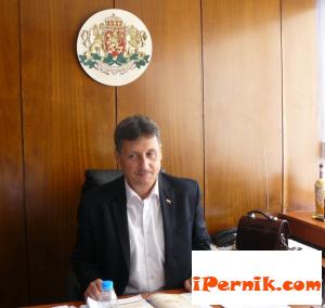 Всички общински съветници в Перник са били с глоби 11_1447084768
