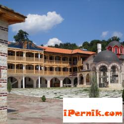 Дадоха пари на Гигинския манастир 11_1447946158