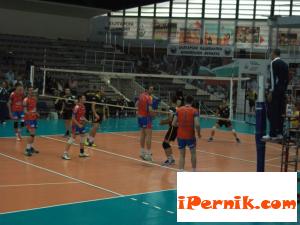 Волейболистите от Добруджа 07 (Добрич) надиграха Mиньор (Перник) 11_1448351402