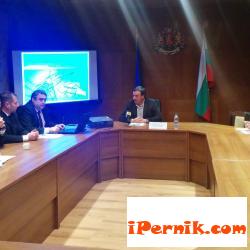 Обсъдиха либерализацията на електроенергийния пазар в Перник 11_1448473299