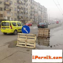 Има абсурди, които шашкат хората, пътуващи по вътрешноградската магистрала 12_1449502583