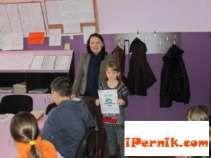 Наградиха участници в конкурс за четенето 12_1449906358