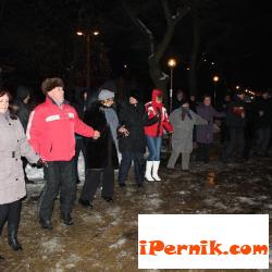 Можете да се забавлявате около елхата в "Изток" в новогодишната нощ 12_1451468455