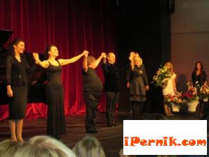 Таланти зарадваха Перник в Новогодишната нощ 01_1451725817